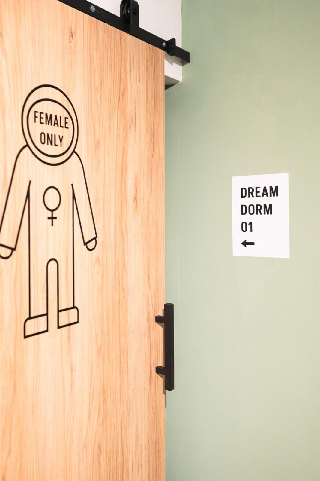 Dream Factory Melk - Green Hostel ภายนอก รูปภาพ